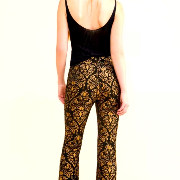 Urban Outfitters Womens Pants Tapestry Jacquard Cropped Black Gold Size 6 - Picture 3 of 16